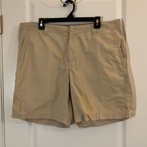 Columbia Men's Khaki Flat Front Shorts